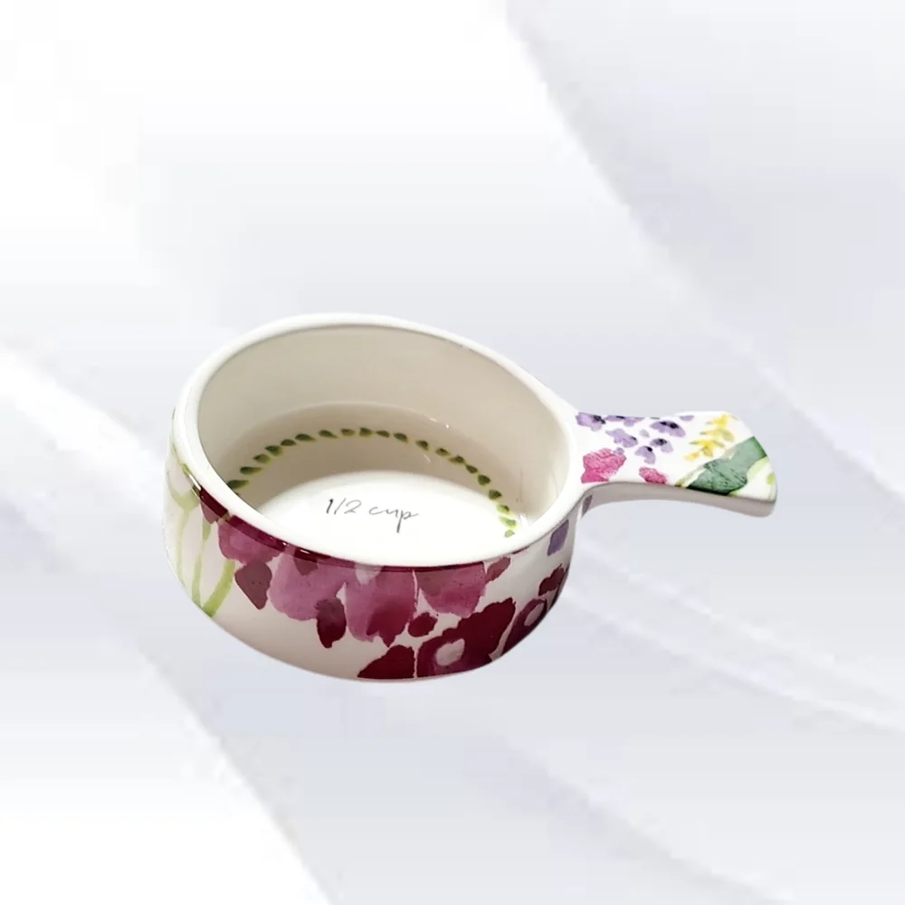 TAG ~ Floral Measuring Cups and Bowl Set